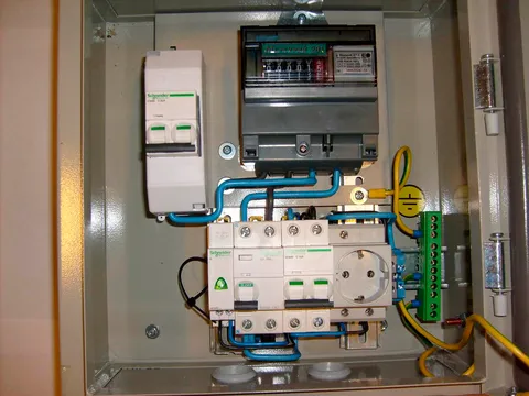 Электрик в Петергоф, Ломоносов, Стрельна и Ленинградской области